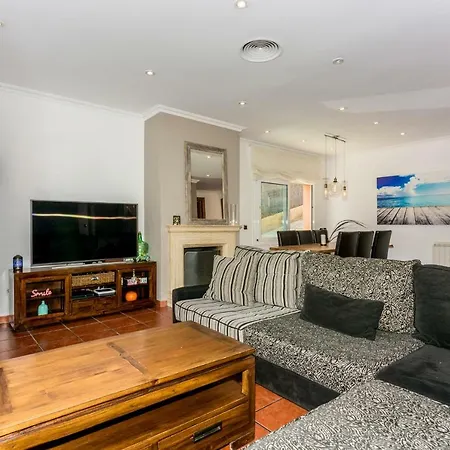 Villa Homeholidaysrentals Electra *